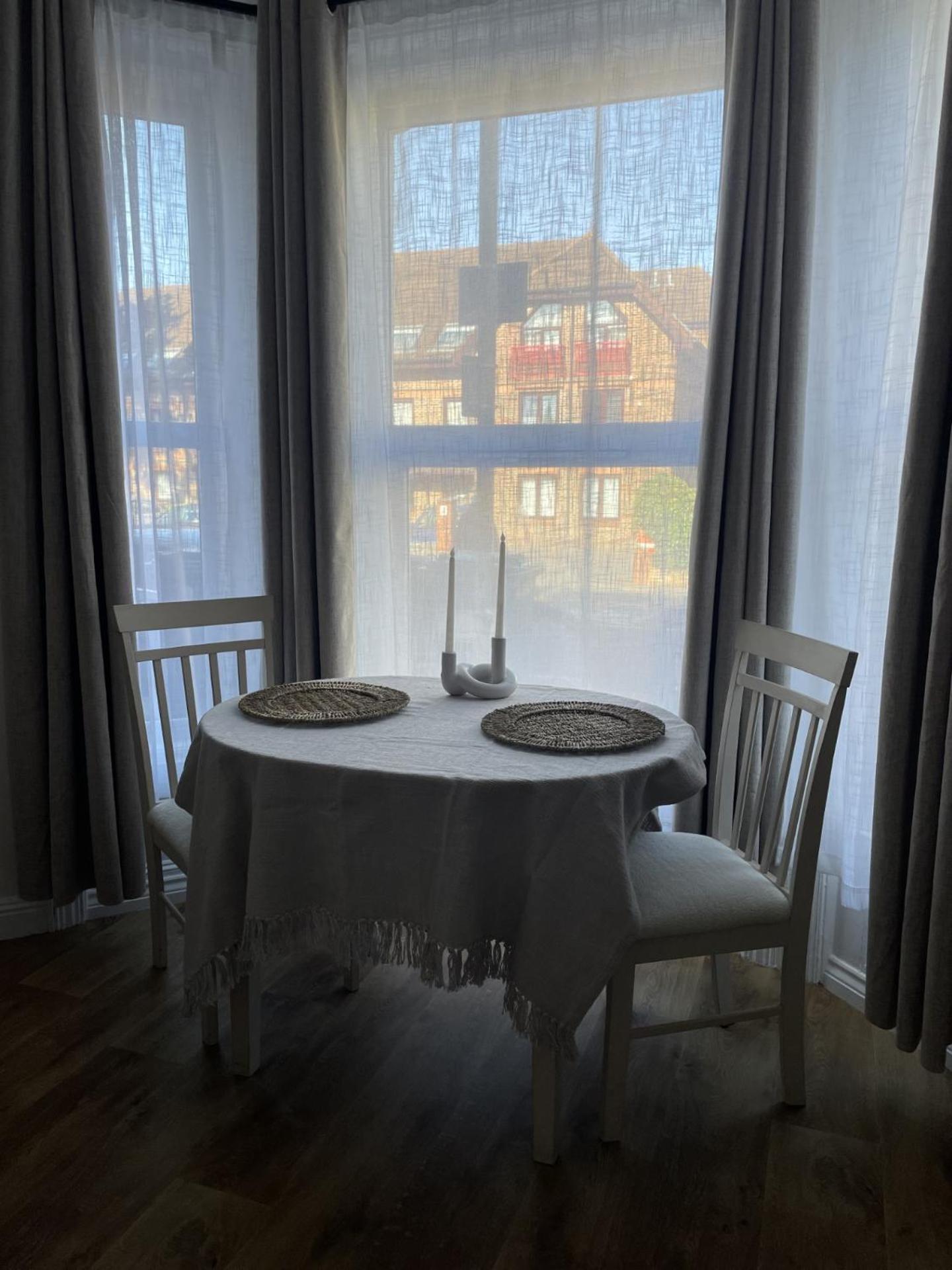 New Apartment In Town Centre Борнмут Екстер'єр фото